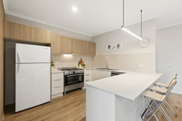 13 Ashbury kitchen