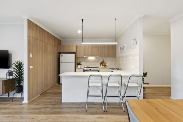 13 Ashbury kitchen